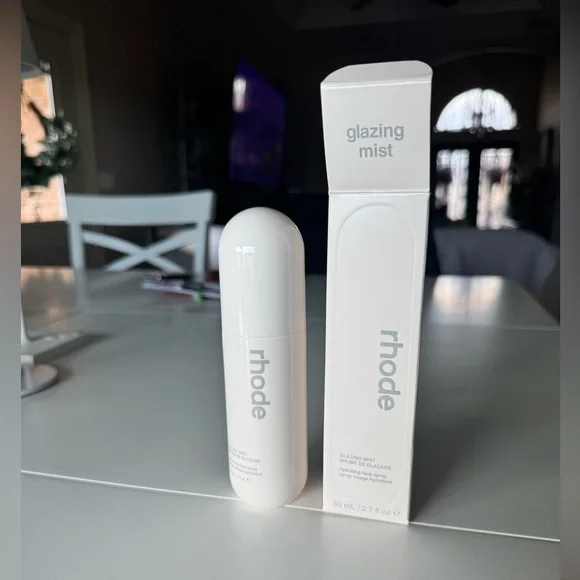 RHODE Glazing Mist - Picture 4 of 5